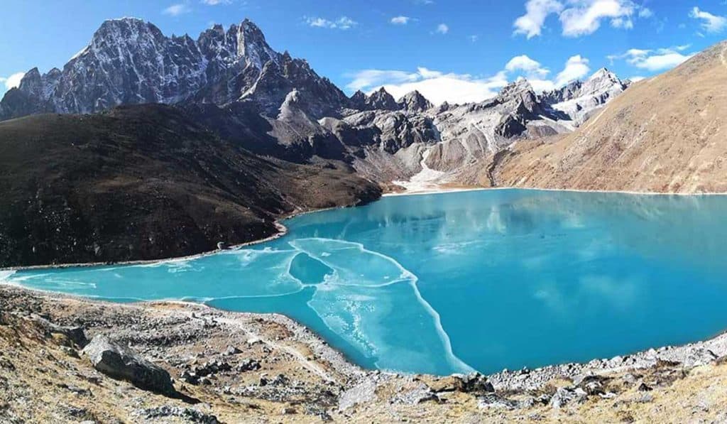 Gokyo-Lake-Trek-Difficulty-1024x597