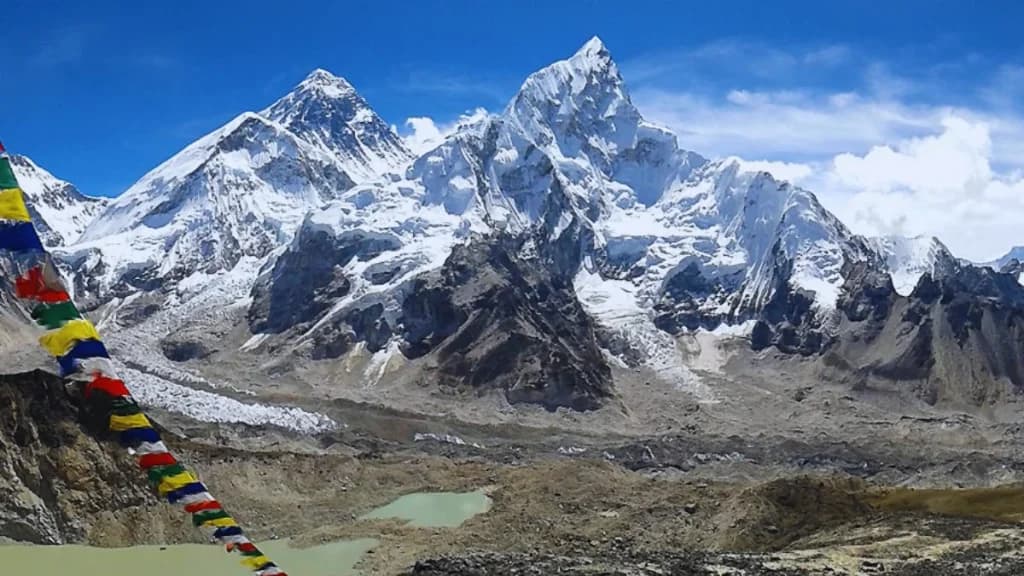 everest-and-kala-patthar-1024x576